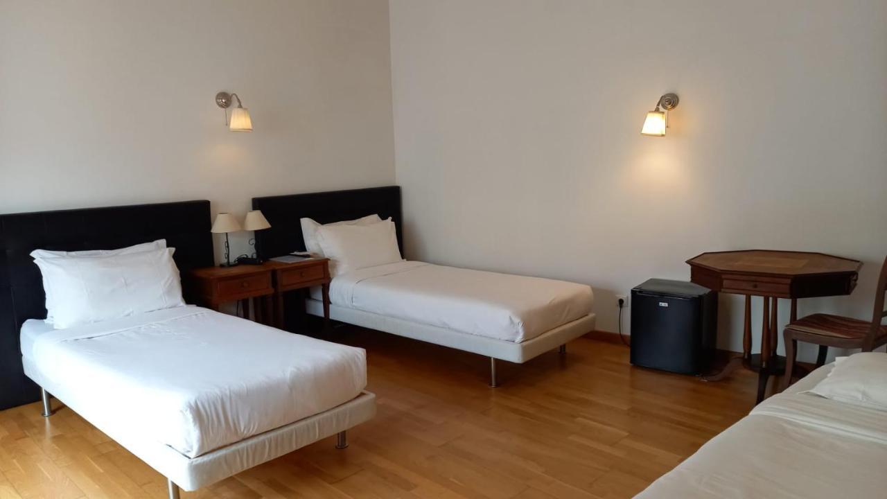 Fado Bed & Breakfast - Santos Lisbon Exterior photo