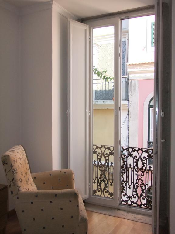 Fado Bed & Breakfast - Santos Lisbon Room photo
